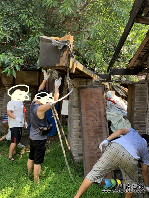 龙马潭区小市司法所为全国文明城市建设添砖加瓦(图1)