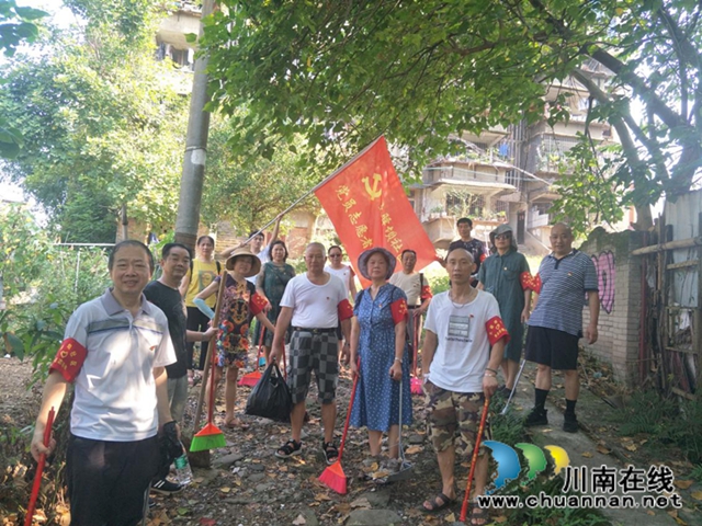 龙马潭区红星街道:文明建设你我他 党员志愿齐“出发”(图1) 龙马潭区红星街道:文明建设你我他 党员志愿齐“出发”(图1)