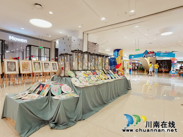 泸州：艺术画展“花式”来袭，开学季要你“好看”(图7)
