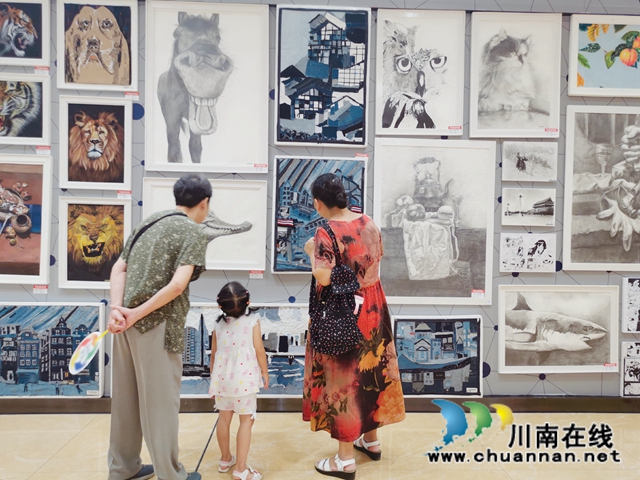 泸州：艺术画展“花式”来袭，开学季要你“好看”(图6)