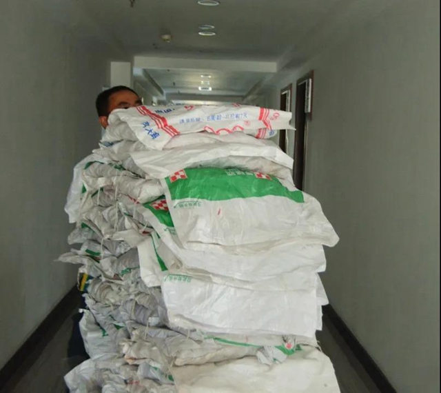 一封倡议书发出后,马鹿村的核桃火了!(图15) 一封倡议书发出后,马鹿村的核桃火了!(图15)