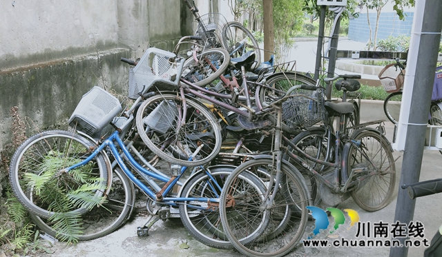 龙马潭区罗汉街道:僵尸车清理,营造整洁有序城市环境(图3) 龙马潭区罗汉街道:僵尸车清理,营造整洁有序城市环境(图3)