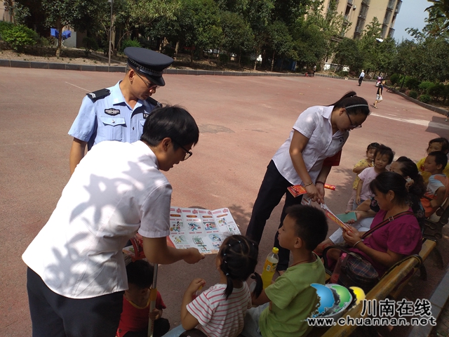 内江经开区靖民镇：积极开展消防安全隐患，排查筑牢“消防防火墙”(图2)