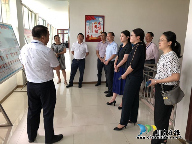泸州市民政局到玉蟾街道调研泸县城乡社区治理试点工作(图1)