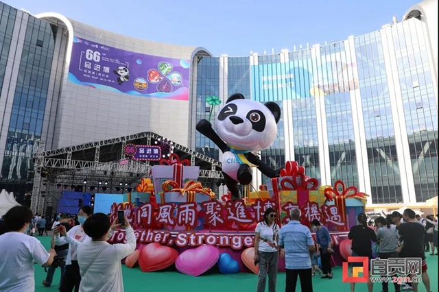 灯城自贡，靠什么点亮全球“朋友圈”？