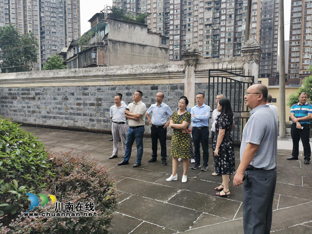 泸州市人大常委会到叙永县开展历史风貌建筑保护立法调研(图1)