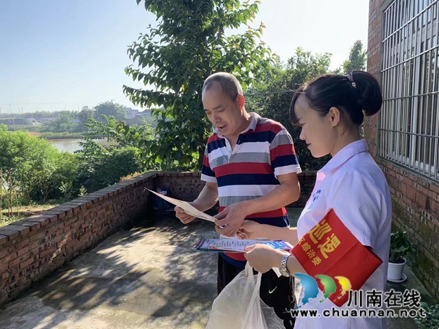 内江经开区靖民镇凉风社区积极开展防诈骗宣传活动(图1)