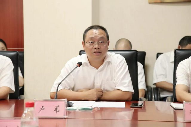 西南医科大学到泸州市人医调研指导并签订协议(图4)