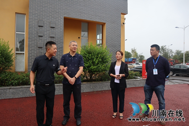 杨怀清率队到泸县云龙镇检查验收“七五”普法工作(图2)