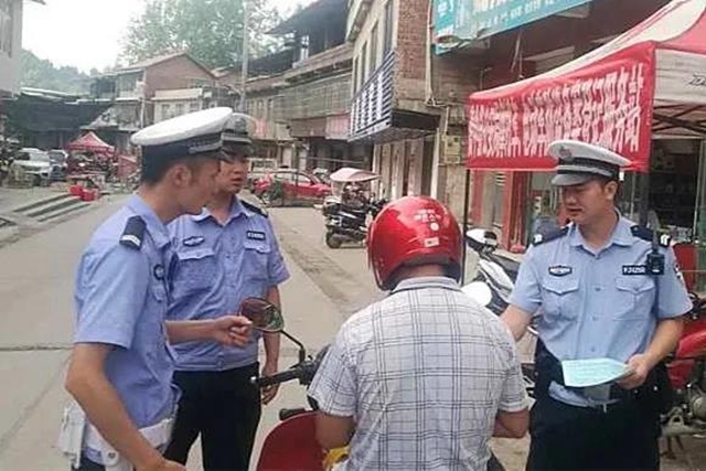 提醒内江车主们：挂上这个牌，小偷不敢来！(图3)