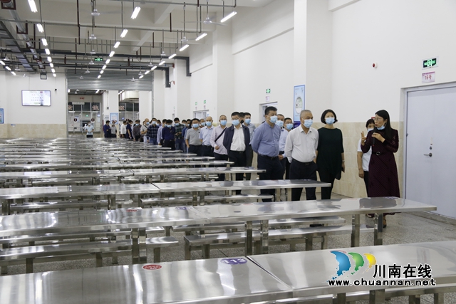 泸州市学校食品安全工作现场会在龙马潭区召开(图2)