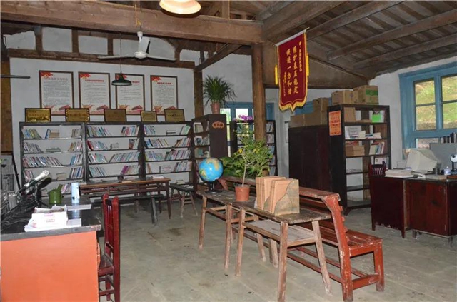 全程内江取景!央视新剧准时开播,网友直呼:太熟悉了!(图4) 全程内江取景!央视新剧准时开播,网友直呼:太熟悉了!(图4)