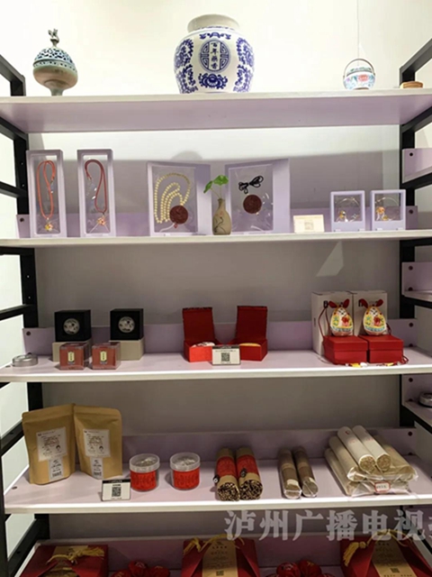 美滋滋!泸州肥儿粉/肖鸭子/麻辣鸡/毕阿婆…在一家店就能买到!(图13) 美滋滋!泸州肥儿粉/肖鸭子/麻辣鸡/毕阿婆…在一家店就能买到!(图13)