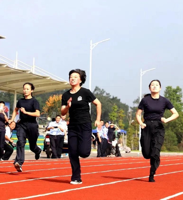 泸县公安系统首届警体运动会成功举办，福欣医院受邀全程为运动会提供医疗保障！(图3)