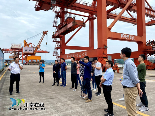 川渝两地国土空间规划调研座谈会在泸州召开(图2)