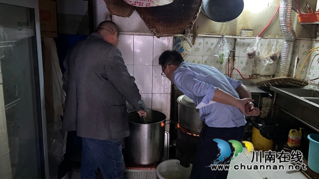 江阳区华阳街道瓦窑坝社区：安全检查保平安