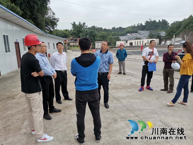 泸县综合行政执法局开展节前安全环保检查