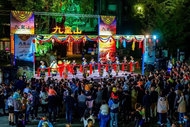 市州"吸金"哪家强？四川黄金周旅游数据来了！(图3)