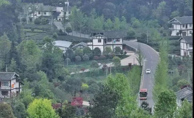 为何农村实行“一户一宅”，城市可以“一户多宅”？