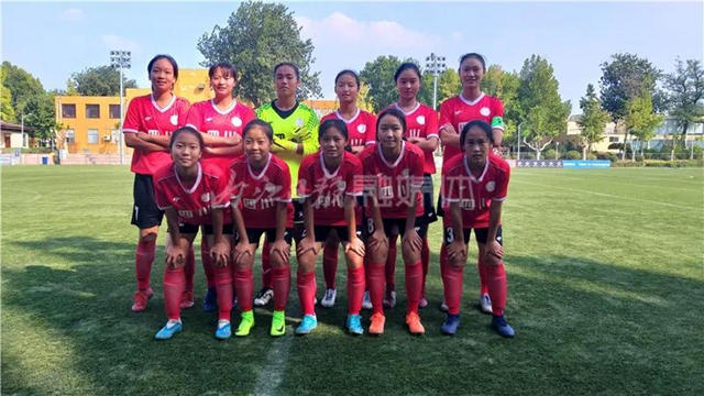 铿锵玫瑰！内江两女学生踢进国家队，明年将参加世界大赛(图4)
