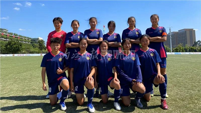 铿锵玫瑰！内江两女学生踢进国家队，明年将参加世界大赛(图5)