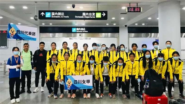 铿锵玫瑰！内江两女学生踢进国家队，明年将参加世界大赛(图7)