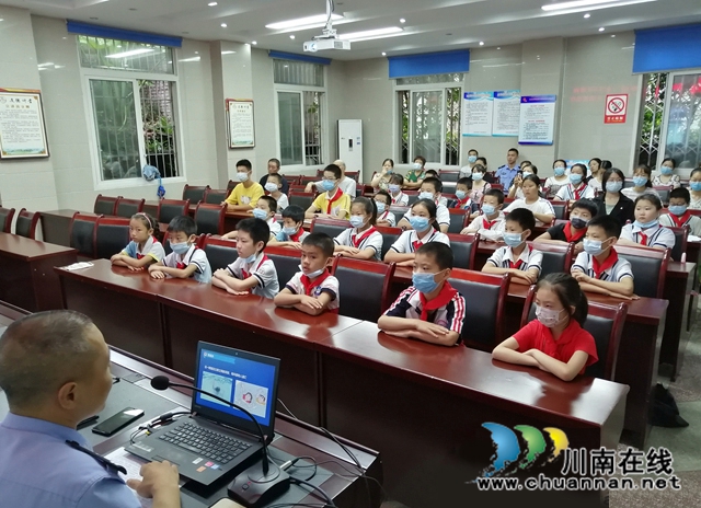 龙马潭区小市街道组织开展 2020“绿书签行动”宣传活动(图3)