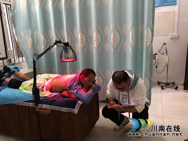 泸县综合行政执法局开展扶贫大走访 帮扶工作不走过场(图1)