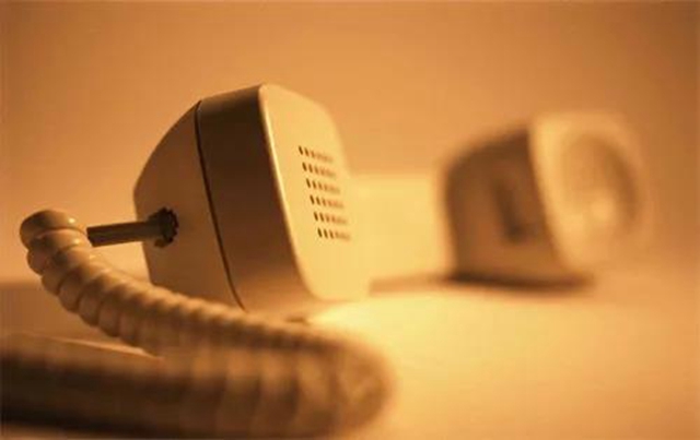 【关注】泸州孕妈在家产子，竟自提胎盘到楼下等救护车！