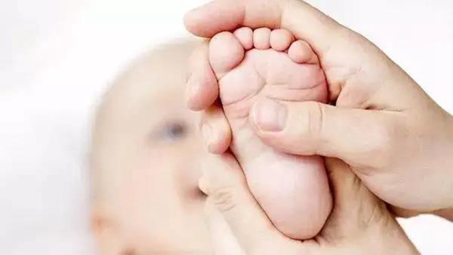 【关注】泸州孕妈在家产子，竟自提胎盘到楼下等救护车！(图4)