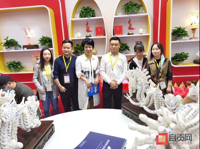 灯城之灯赴灯都！自贡彩灯再度走出家门(图5)