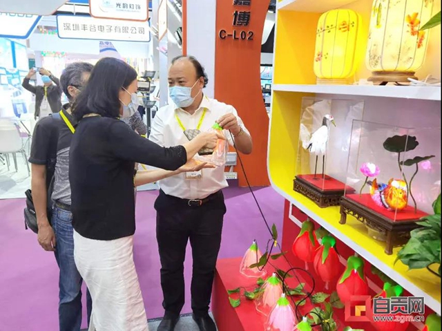 灯城之灯赴灯都！自贡彩灯再度走出家门(图8)