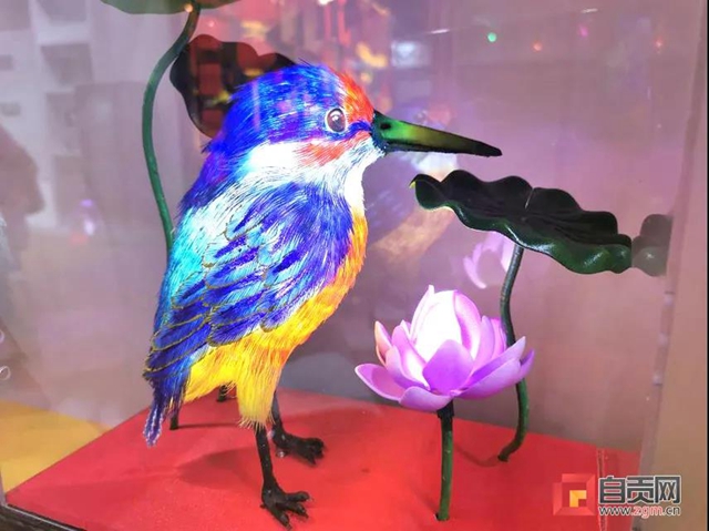 灯城之灯赴灯都！自贡彩灯再度走出家门(图9)