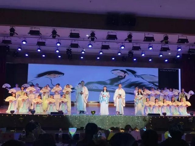 西南医科大学中西医结合学院召开新生见面会(图21) 西南医科大学中西医结合学院召开新生见面会(图21)