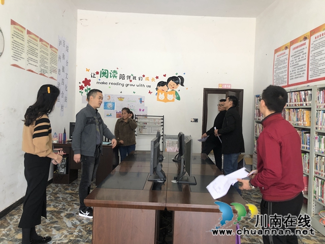 泸县文化广电旅游局到百和镇督导贫困村文化室工作开展情况(图2) 泸县文化广电旅游局到百和镇督导贫困村文化室工作开展情况(图2)