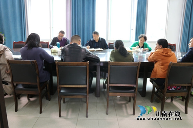 合江县司法局到公证处调研公证工作(图1)