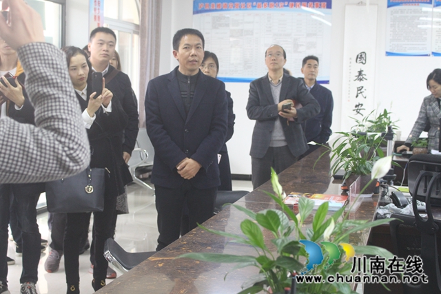 泸县示范性服务站创建推进会暨兆雅示范型服务站建设现场会召开(图1)