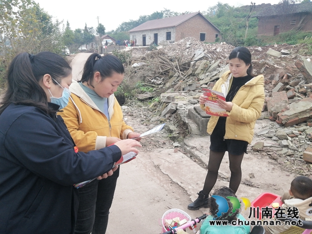 内江经开区靖民镇双塘村持续开展在“扫黑除恶进农村基层”专项斗争宣传工作(图2)