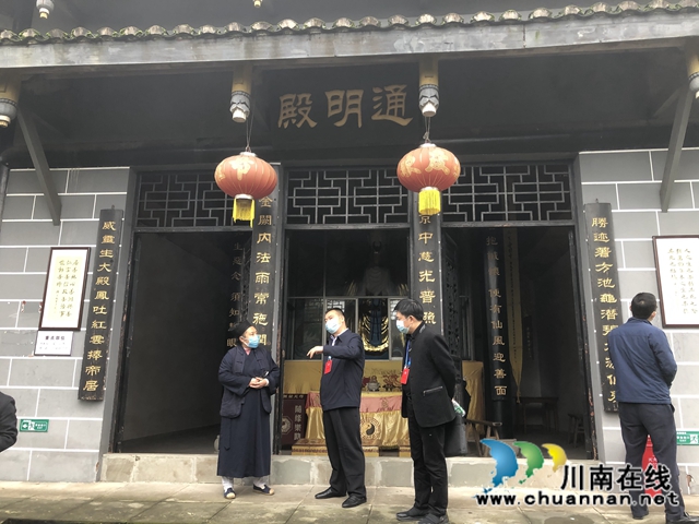 童执全到泸县百和镇调研农村宗教工作(图1)