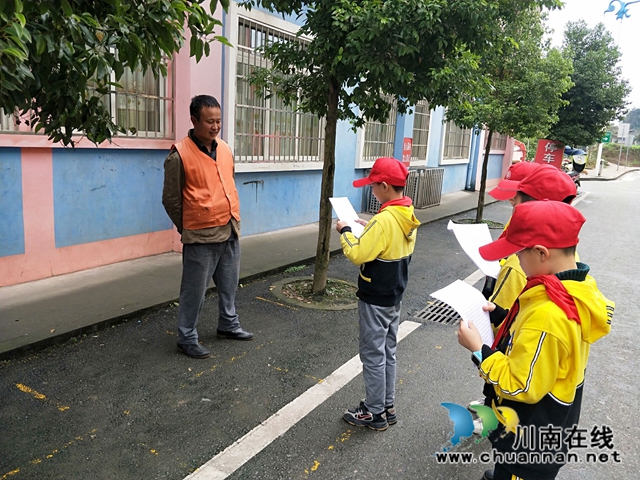 泸县云龙镇：小手牵动大手!“一堂课”让人口普查走进千家万户(图4)