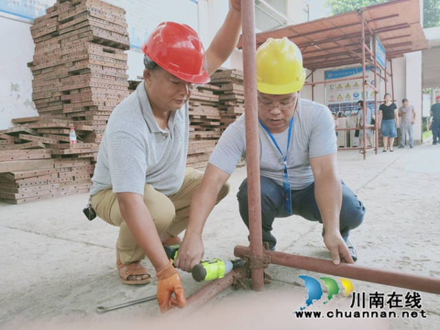 泸县全力推进职业技能提升行动(图1)