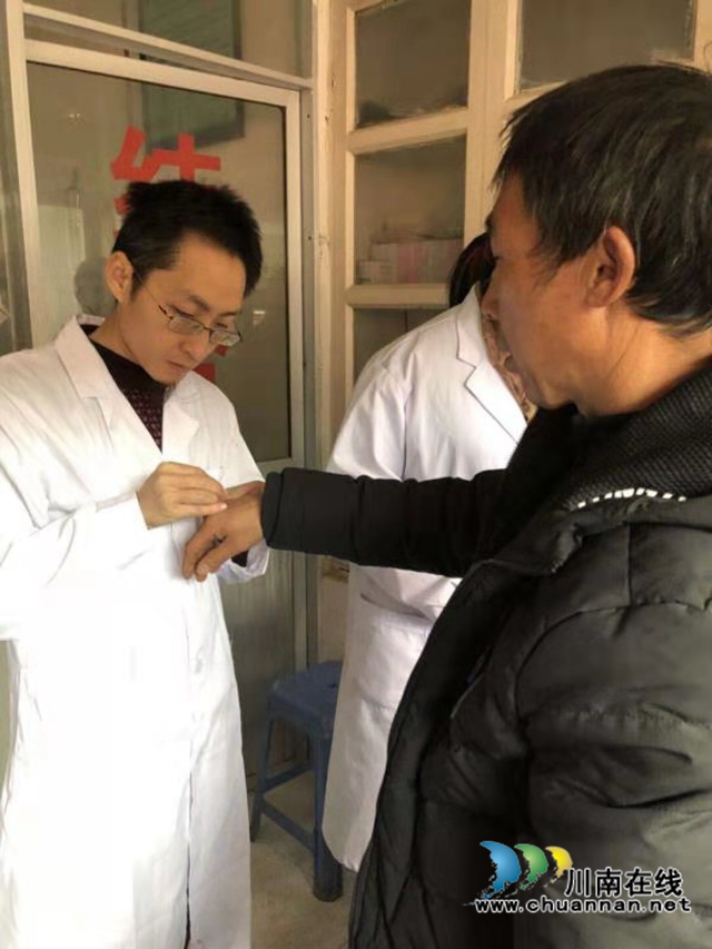 西南医大中医院专家谢林林：巧手点穴祛沉疴(图2)