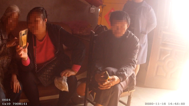 惊喜！泸州民警帮助他们找回了离家出走三十多年的亲妈(图5)