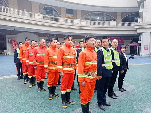 泸州佳乐世纪城消防演习|火灾不留情，防范于未“燃”！(图1)