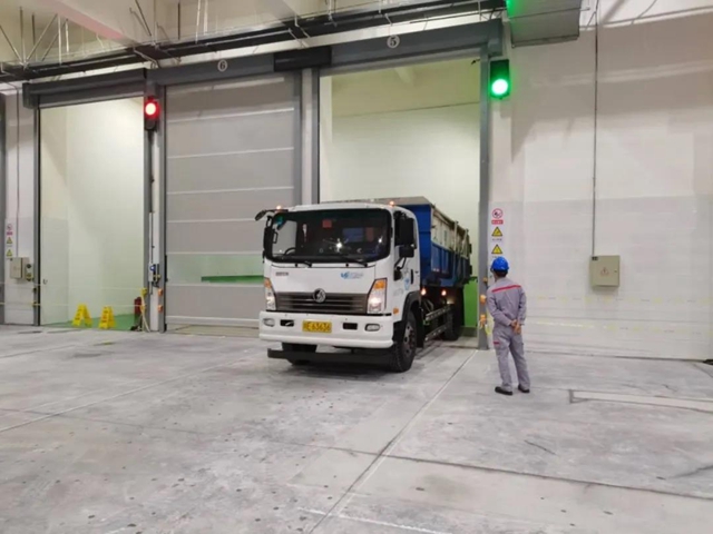 试运行！泸州市城西垃圾压缩中转站日处理生活垃圾可达600吨(图2)