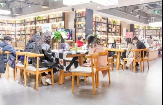 号外！西南医大附院健康讲坛进书店，约您“周日见”！(图9)