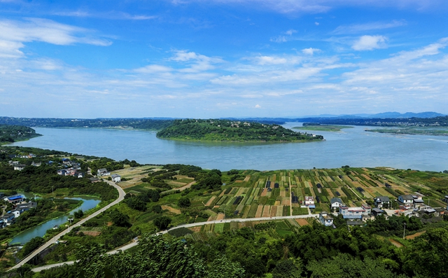 长江泸州段出川断面水质稳定保持Ⅱ类标准(图6)