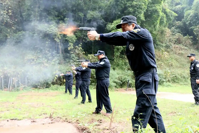 【全警实战大练兵】合江公安实弹射击现场(图2)