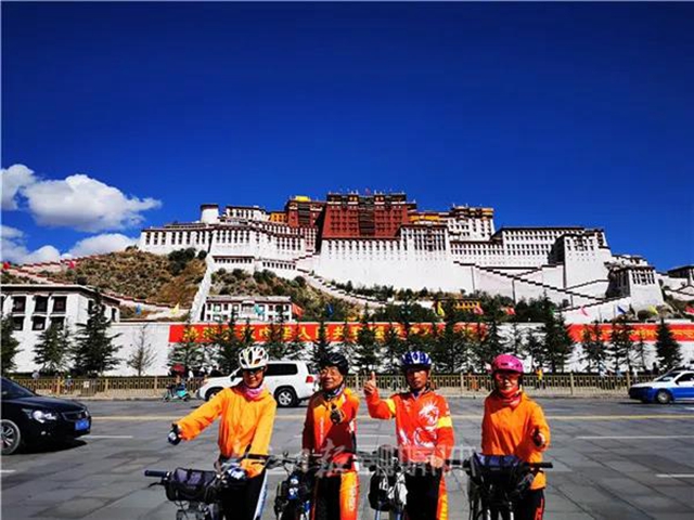 24天2160公里！隆昌古稀老人骑自行车到拉萨(图6)