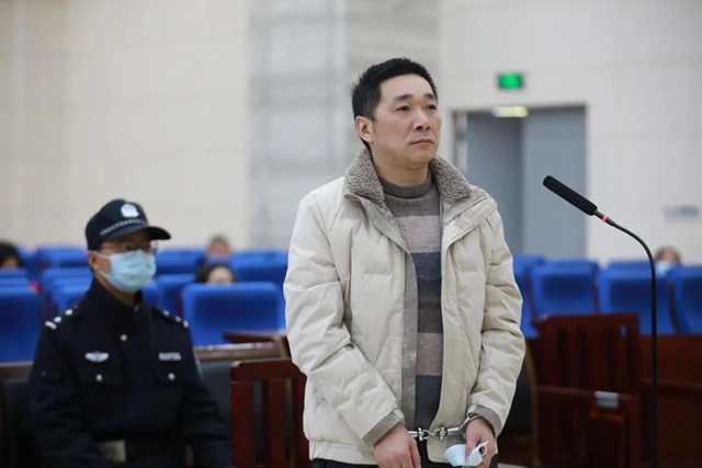 充当新民街黑恶势力“保护伞”，泸州7名辅警获刑！(图3)